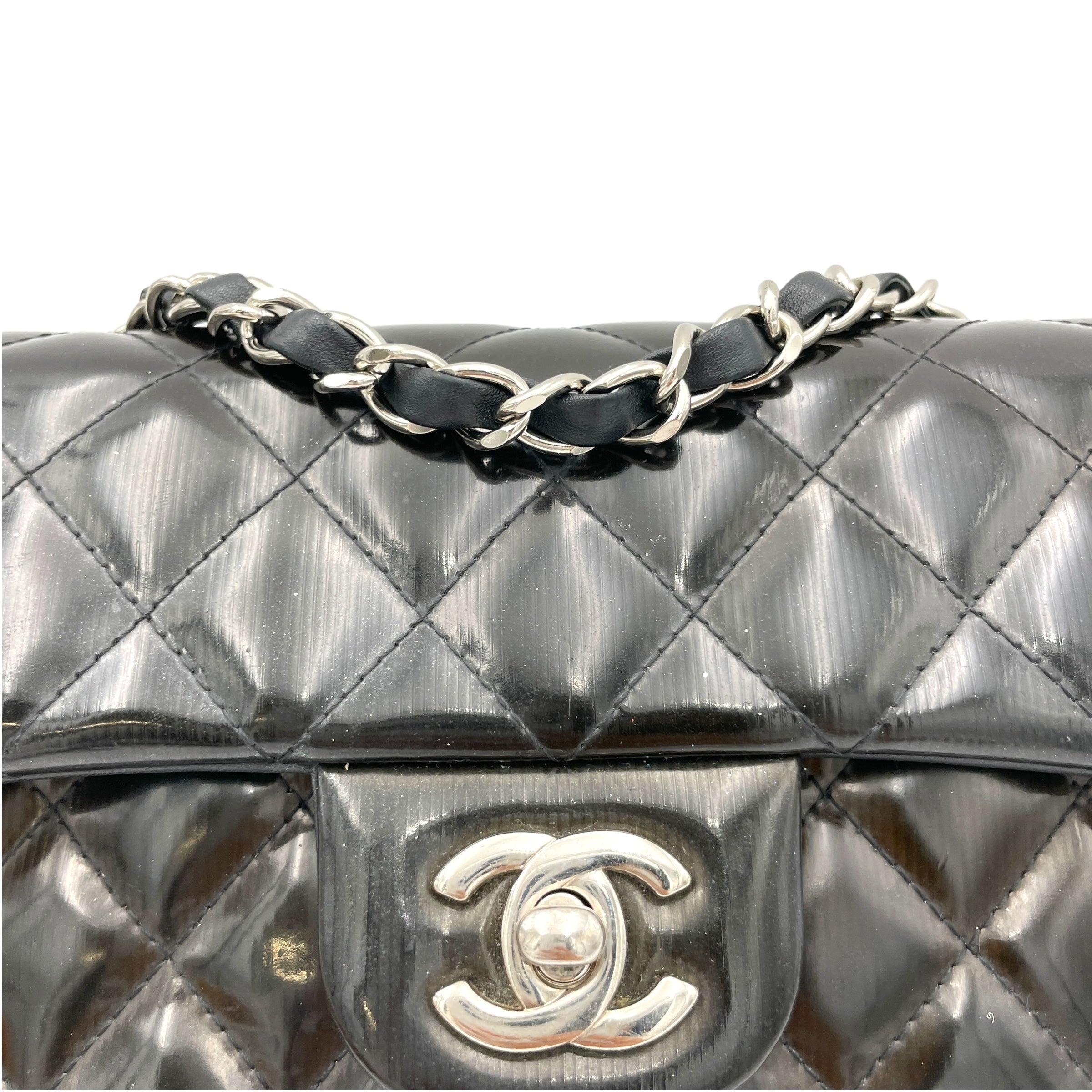 Classic Flap Gradient Black Crossbody Bag in Patent Leather
