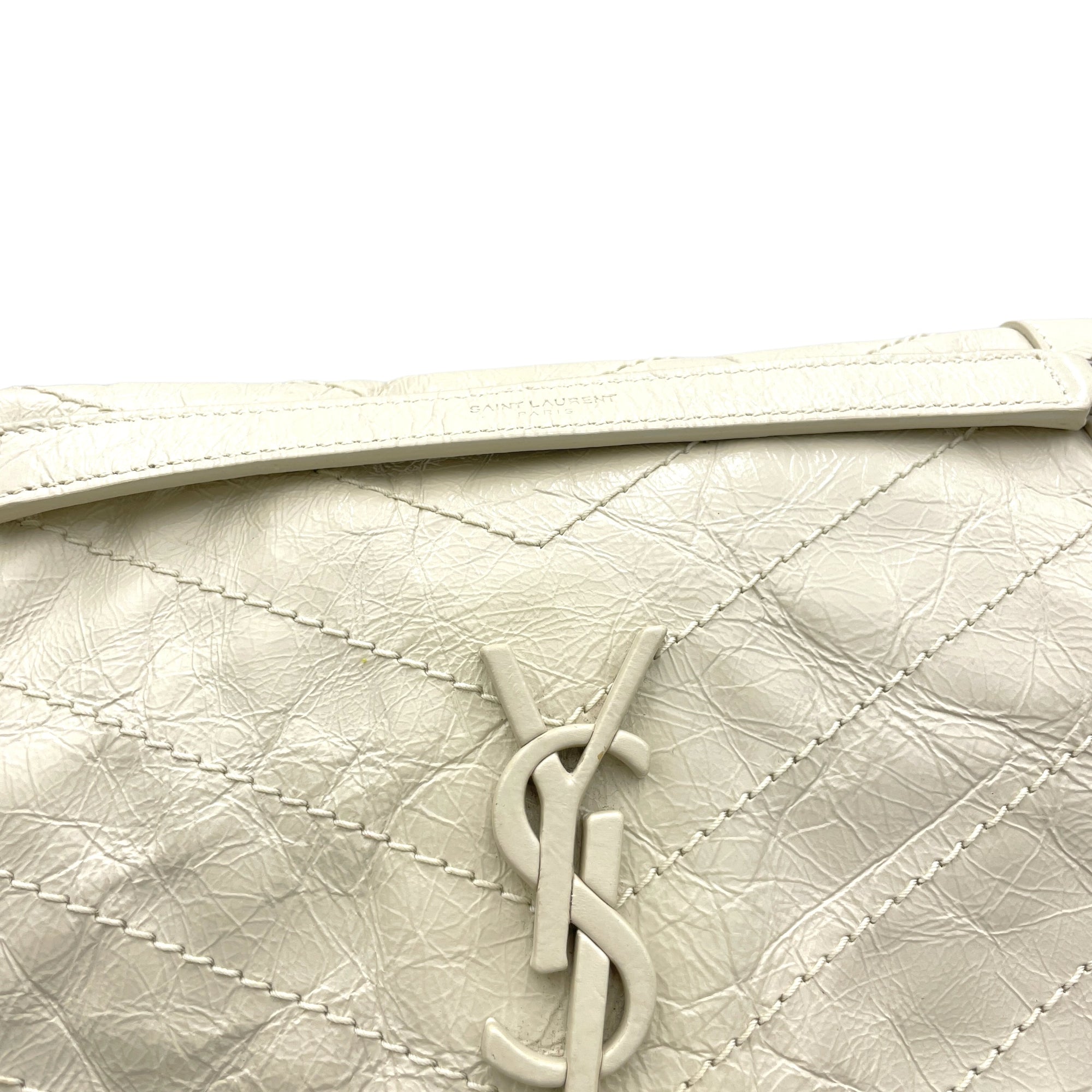 Niki Medium Cream Shoulder Bag in Distressed Leather, Ruthenium hardware