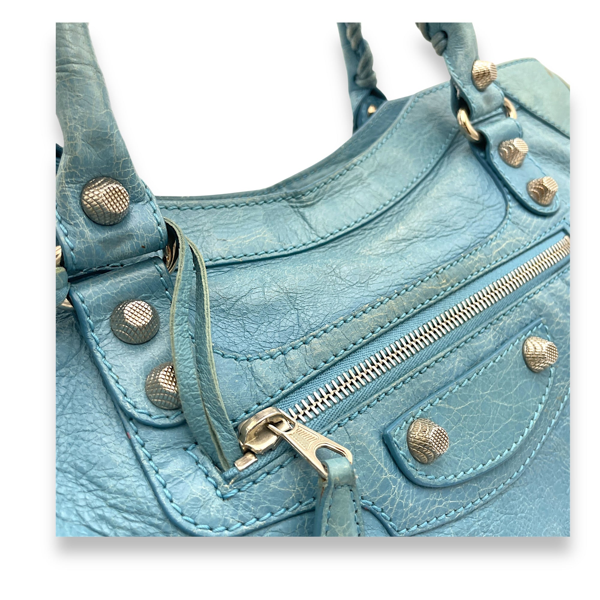 City Medium Blue Top Handle Bag in Distressed Leather, Silver hardware