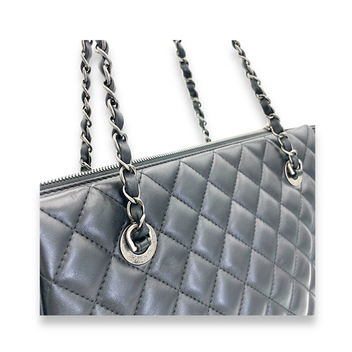 CC Charm Shopping Quilted Black Tote Bag in Lambskin, Ruthenium hardware