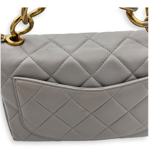 CC Crossbody Bag Grey in Lambskin, Gold hardware