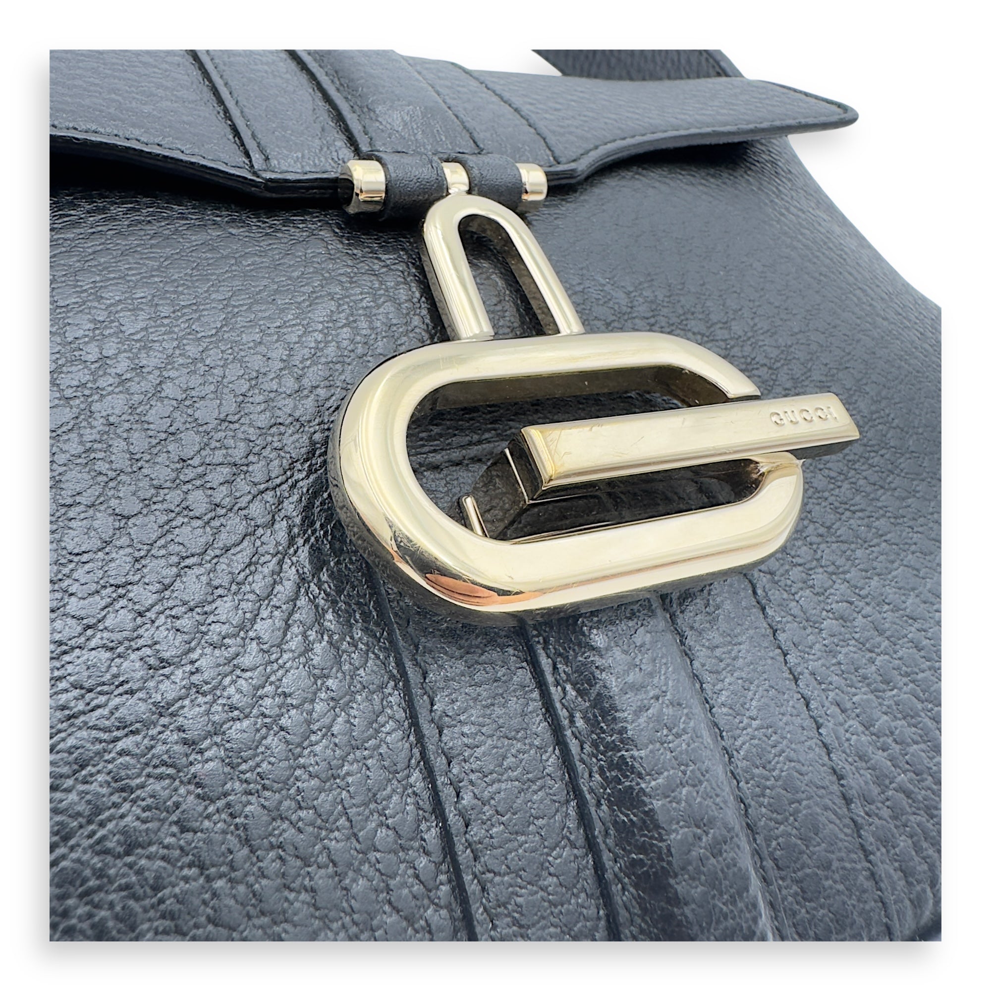 Gucci Logo Shoulder Bag Black in Calfskin, Gold hardware_14