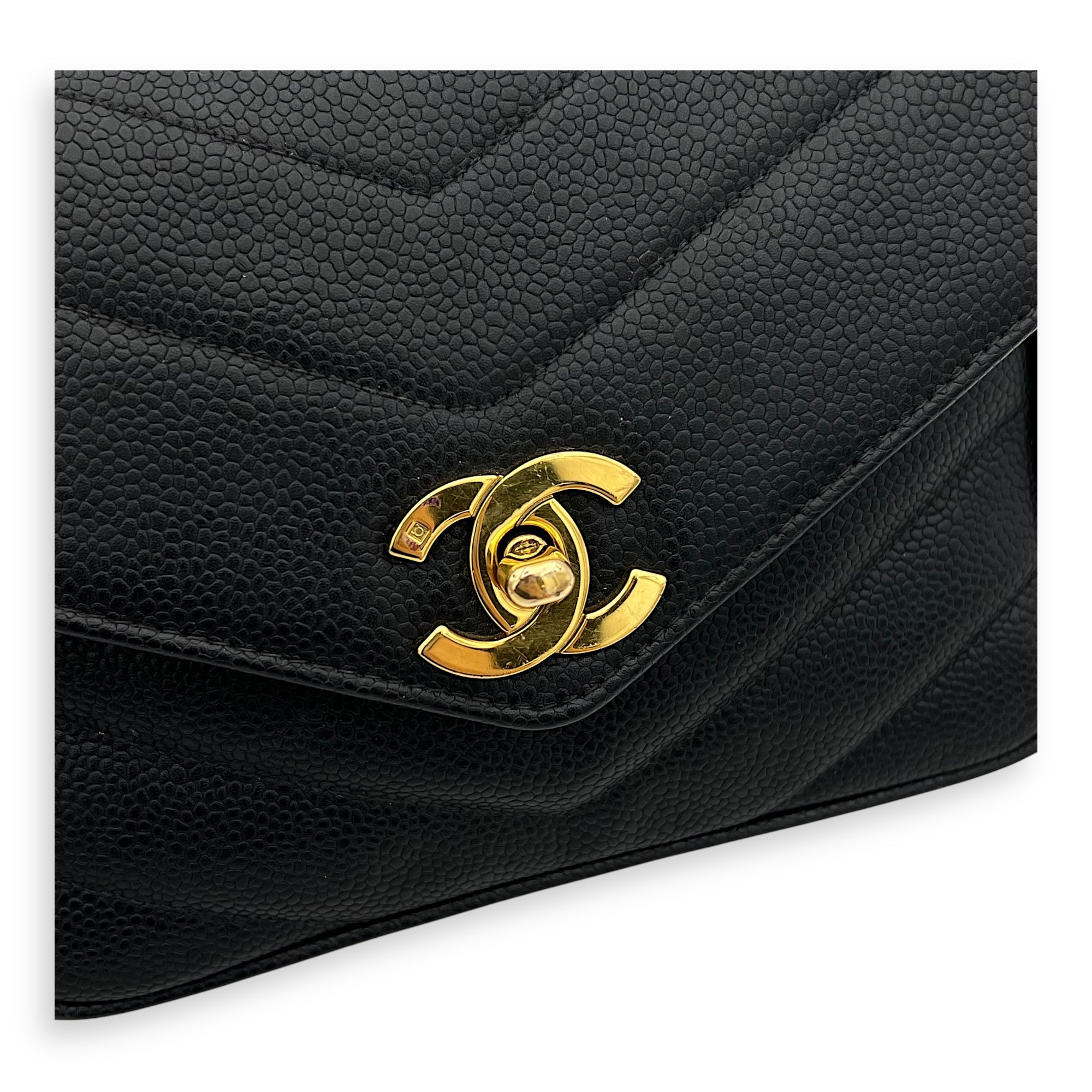 Chanel Vintage Chevron Shoulder Bag Black in Caviar Leather, Gold hardware_8