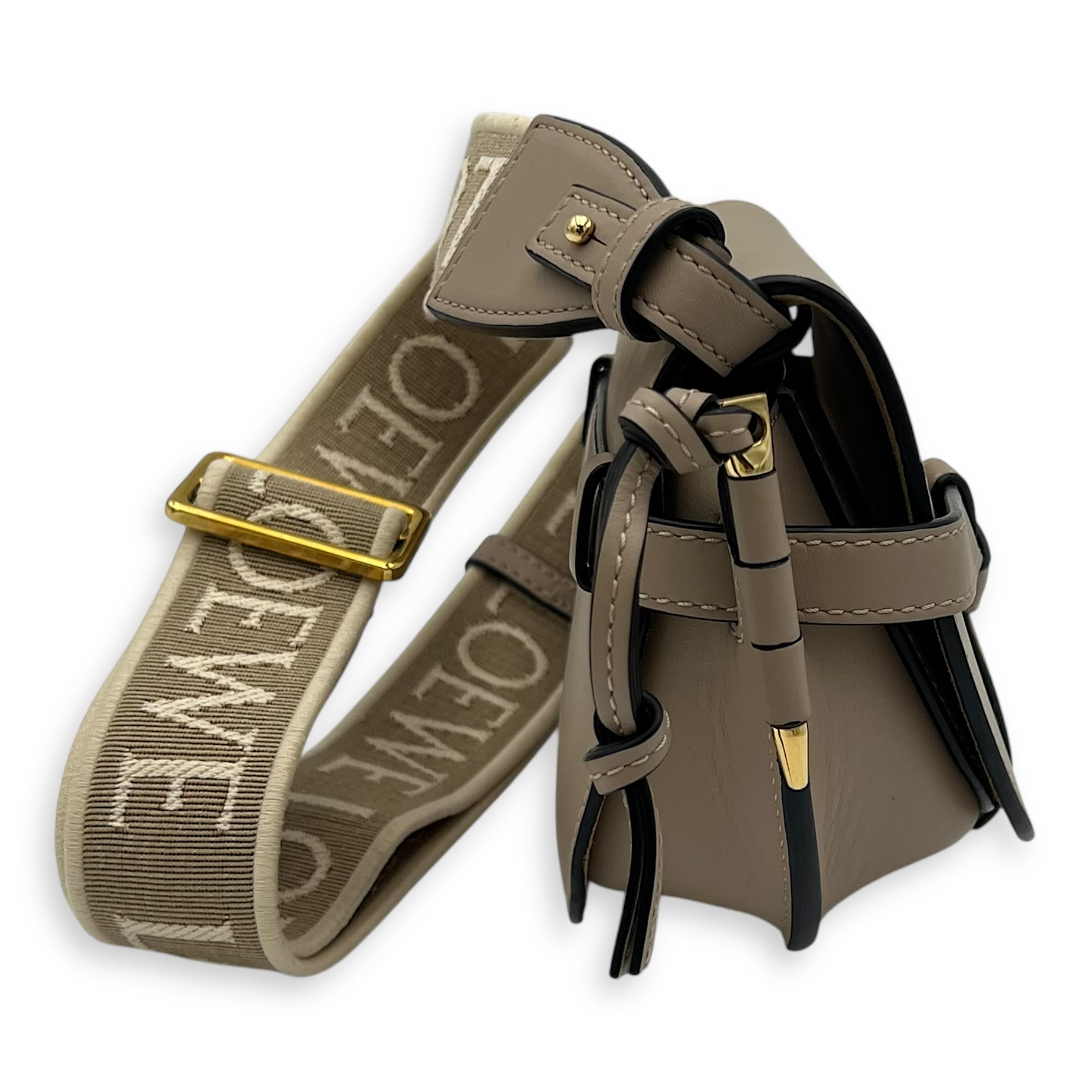 Loewe Gate Dual Beige Crossbody Bag in Calfskin, Gold hardware_4