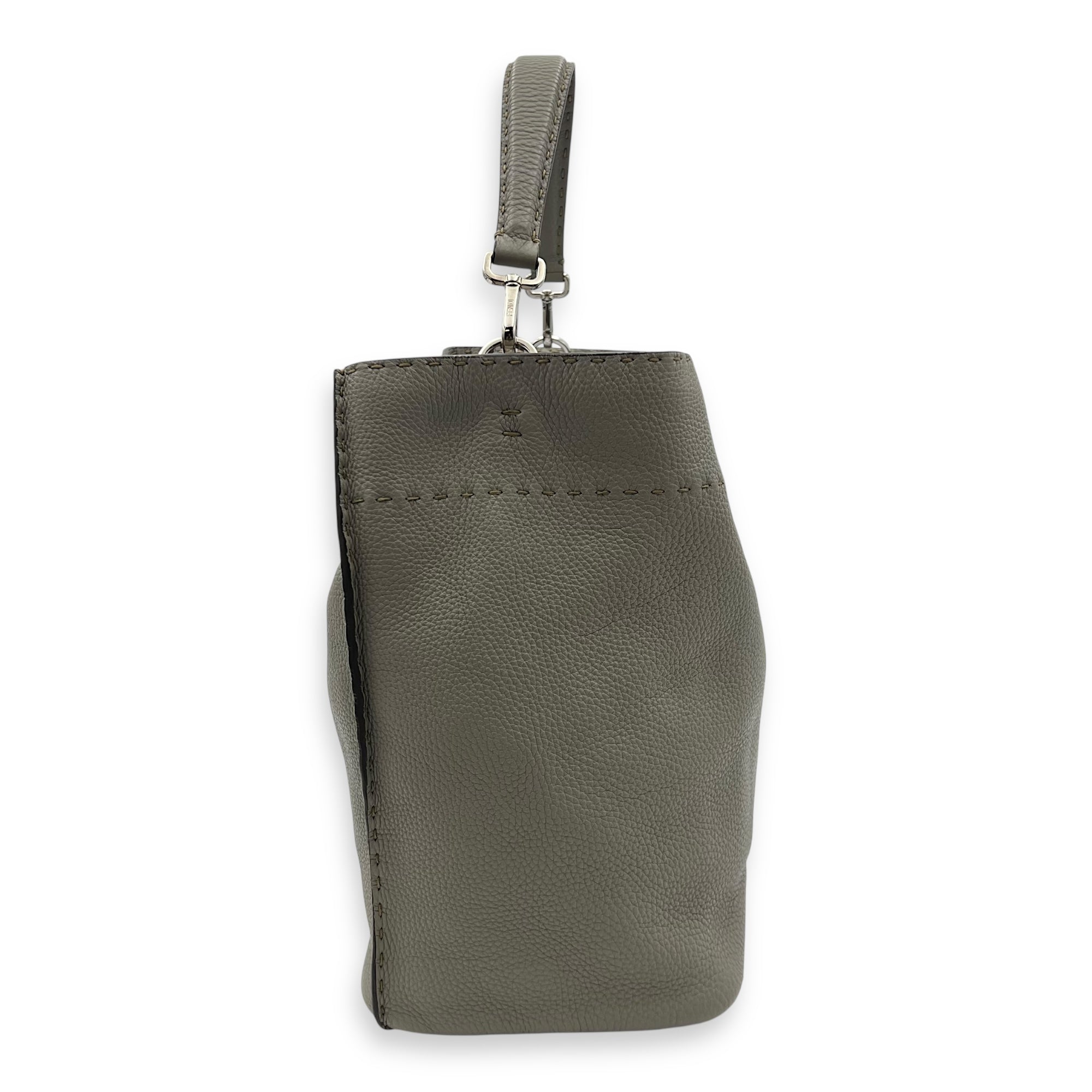 Fendi Selleria Shoulder Bag White in Calfskin, Silver hardware_4