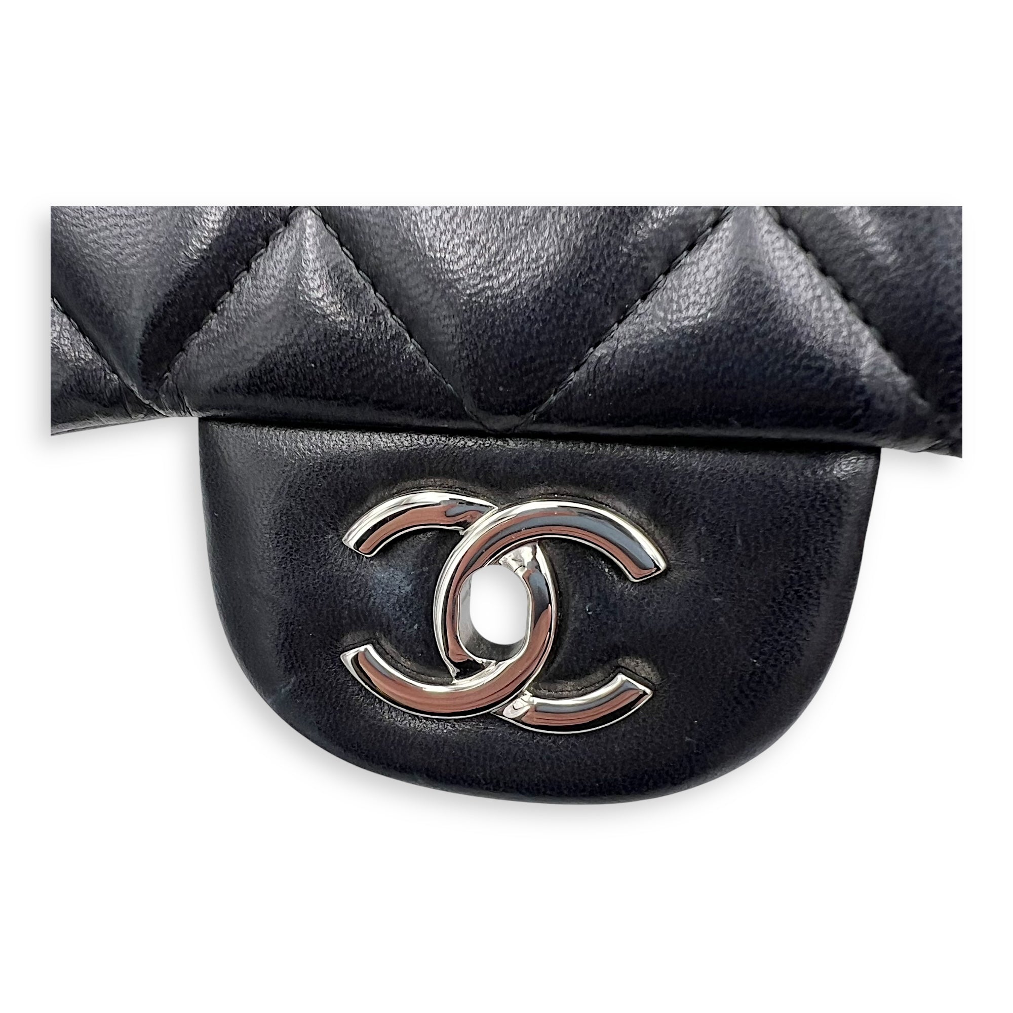Chanel Classic Maxi Black Shoulder Bag in Lambskin, Silver hardware_11