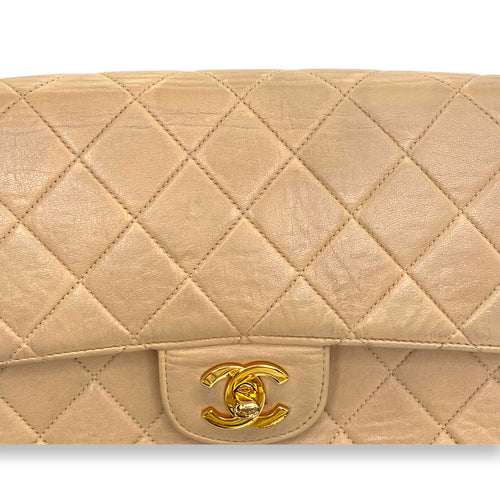 Vintage Classic Flap Shoulder Bag Beige in Lambskin, Gold hardware