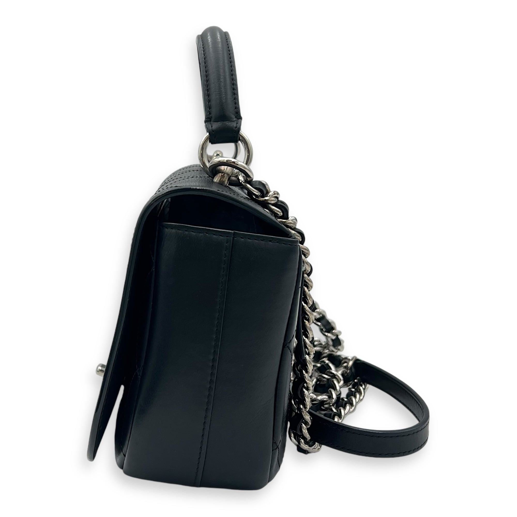 CC Shoulder Bag Black in Calfskin, Silver hardware