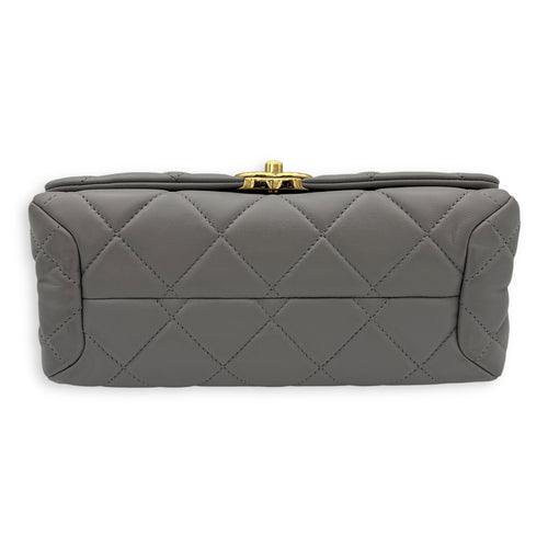 CC Crossbody Bag Grey in Lambskin, Gold hardware