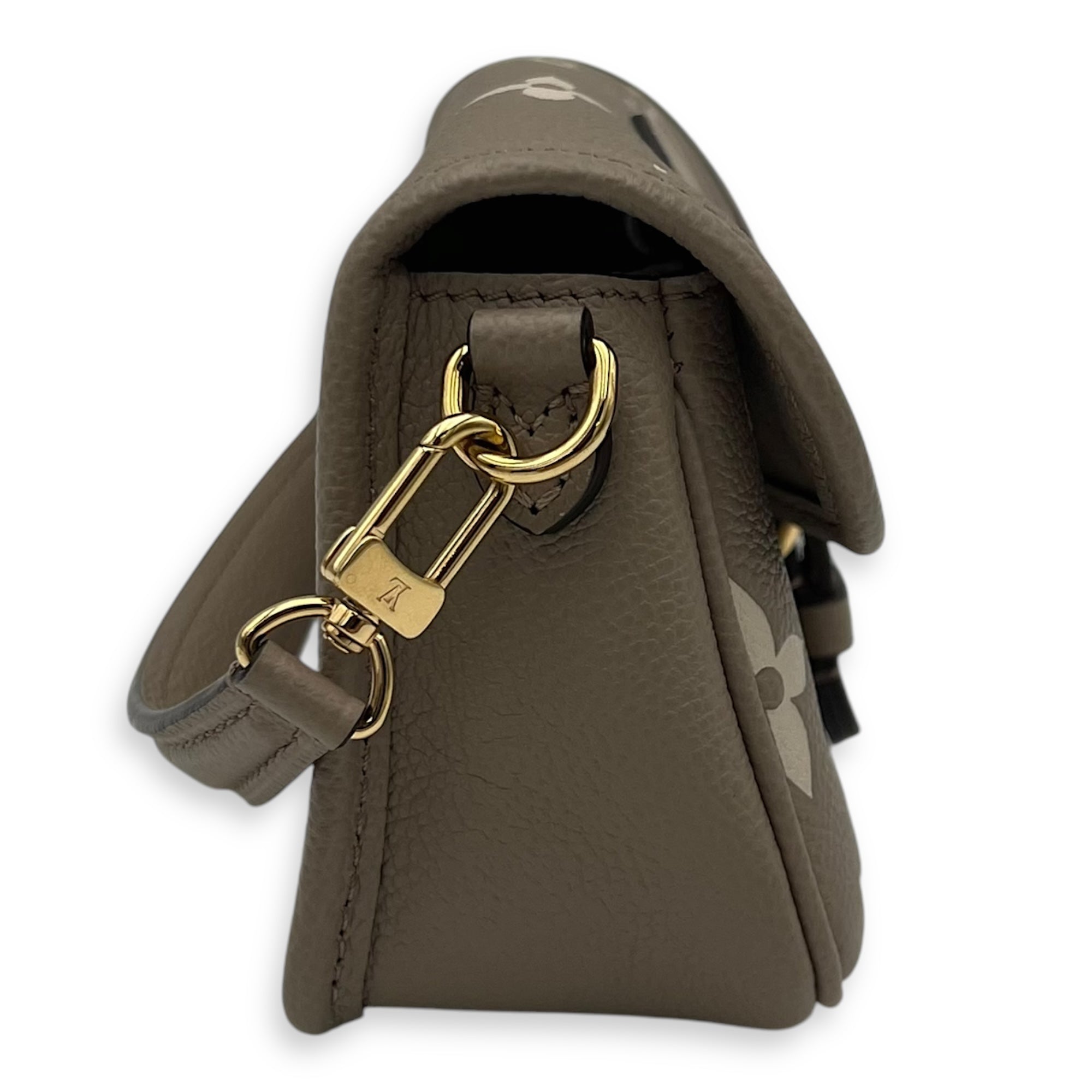 Louis Vuitton Diane Crossbody Bag Nano Beige in Empreinte Leather, Gold hardware_4