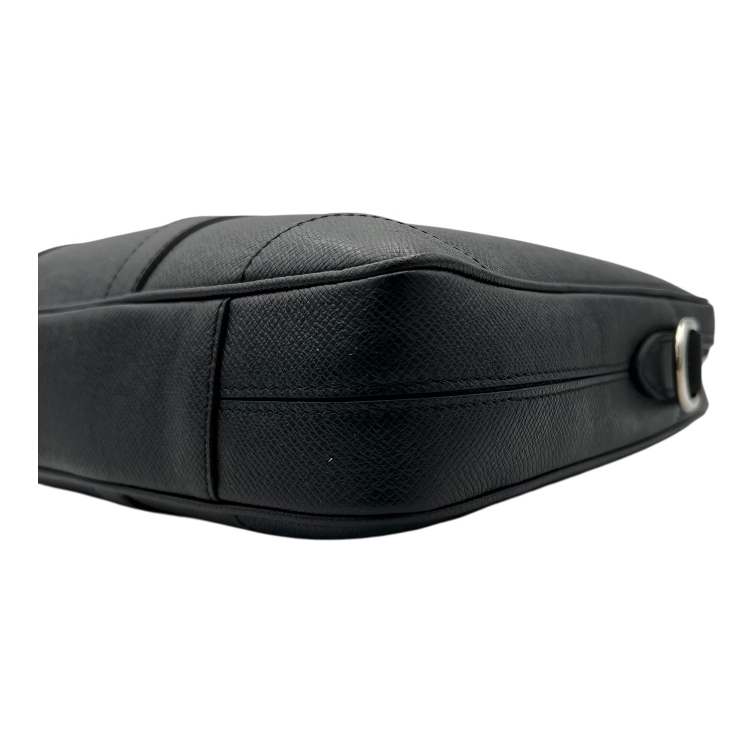 Louis Vuitton Porte Documents Voyage Messenger Black in Calfskin, Silver hardware_8