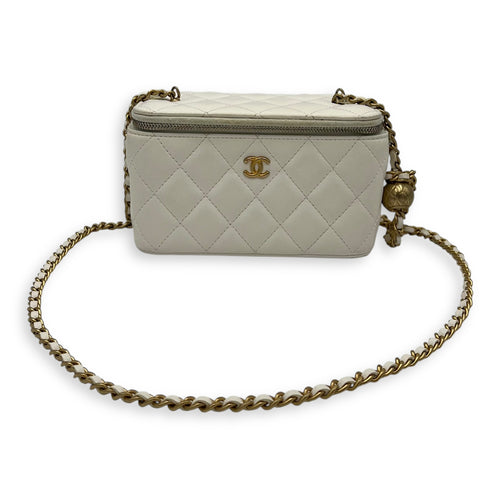 Chanel Pearl Crush Vanity Bag White in Lambskin, Gold hardware_9