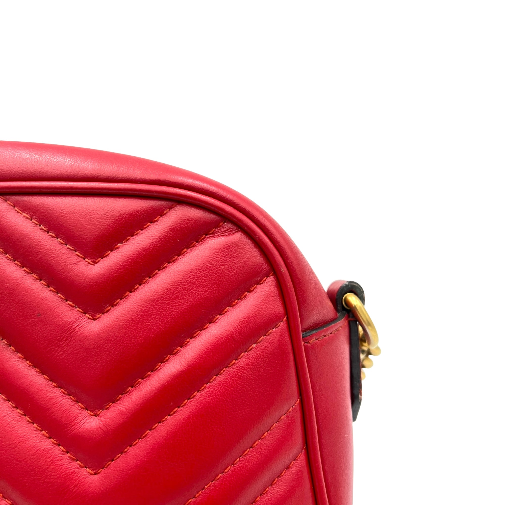 GG Marmont Small Red Crossbody Bag in Calfskin, Gold hardware