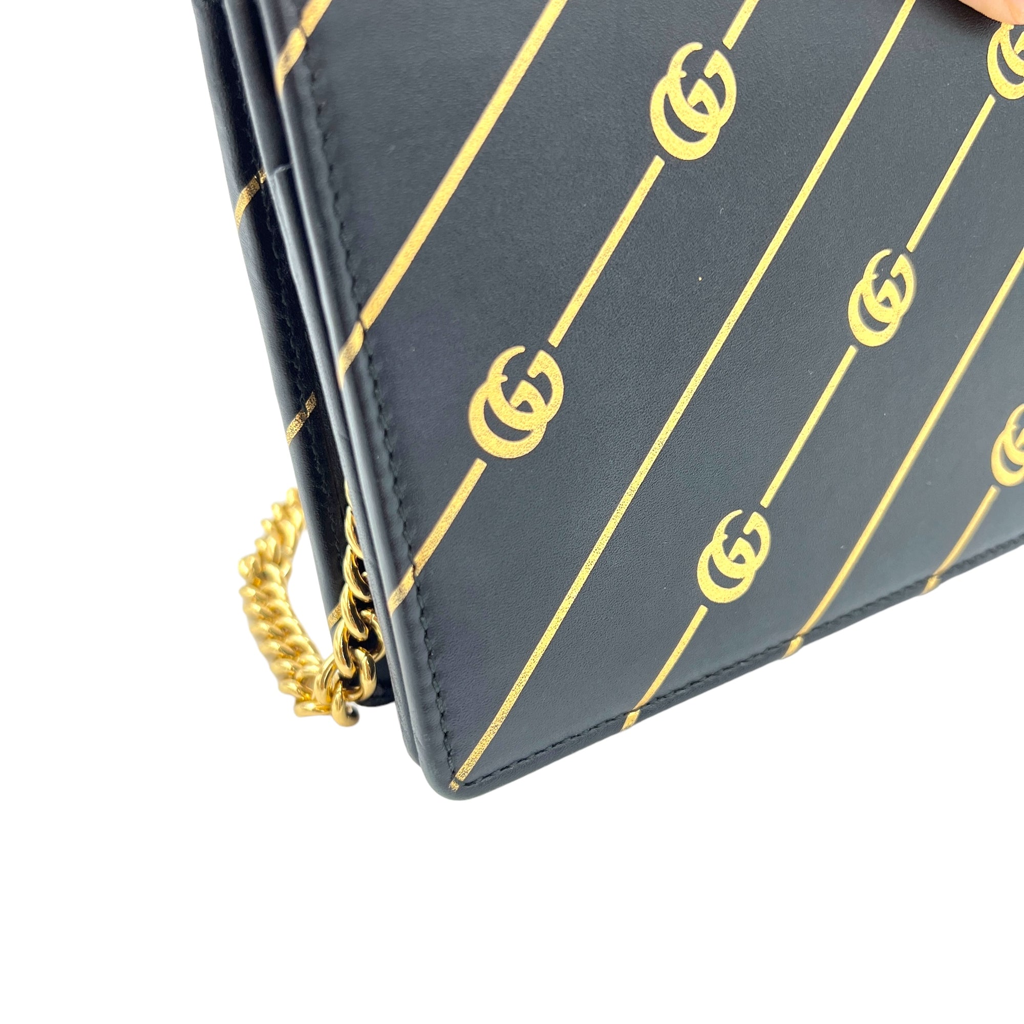 GG Black Wallet On Chain in Calfskin, Gold hardware