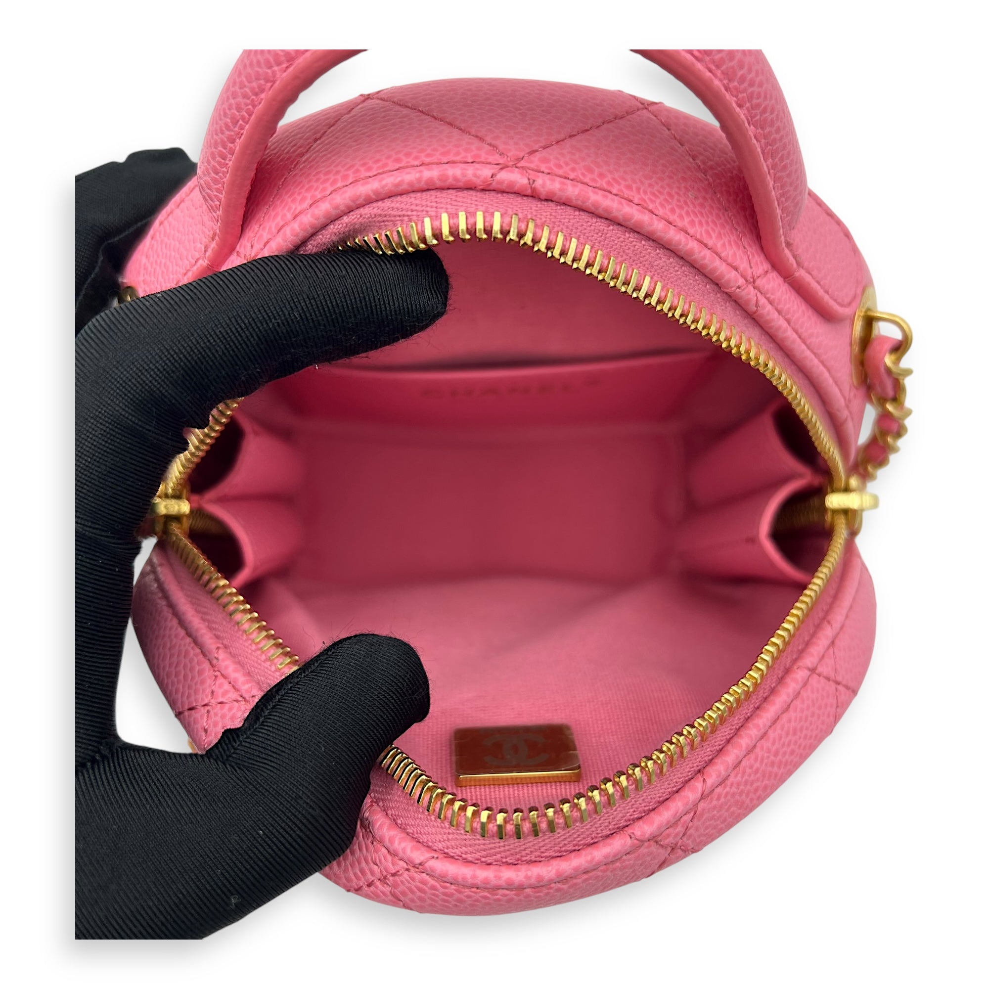 Chanel Round Crossbody Bag Pink in Caviar Leather, Gold hardware_6