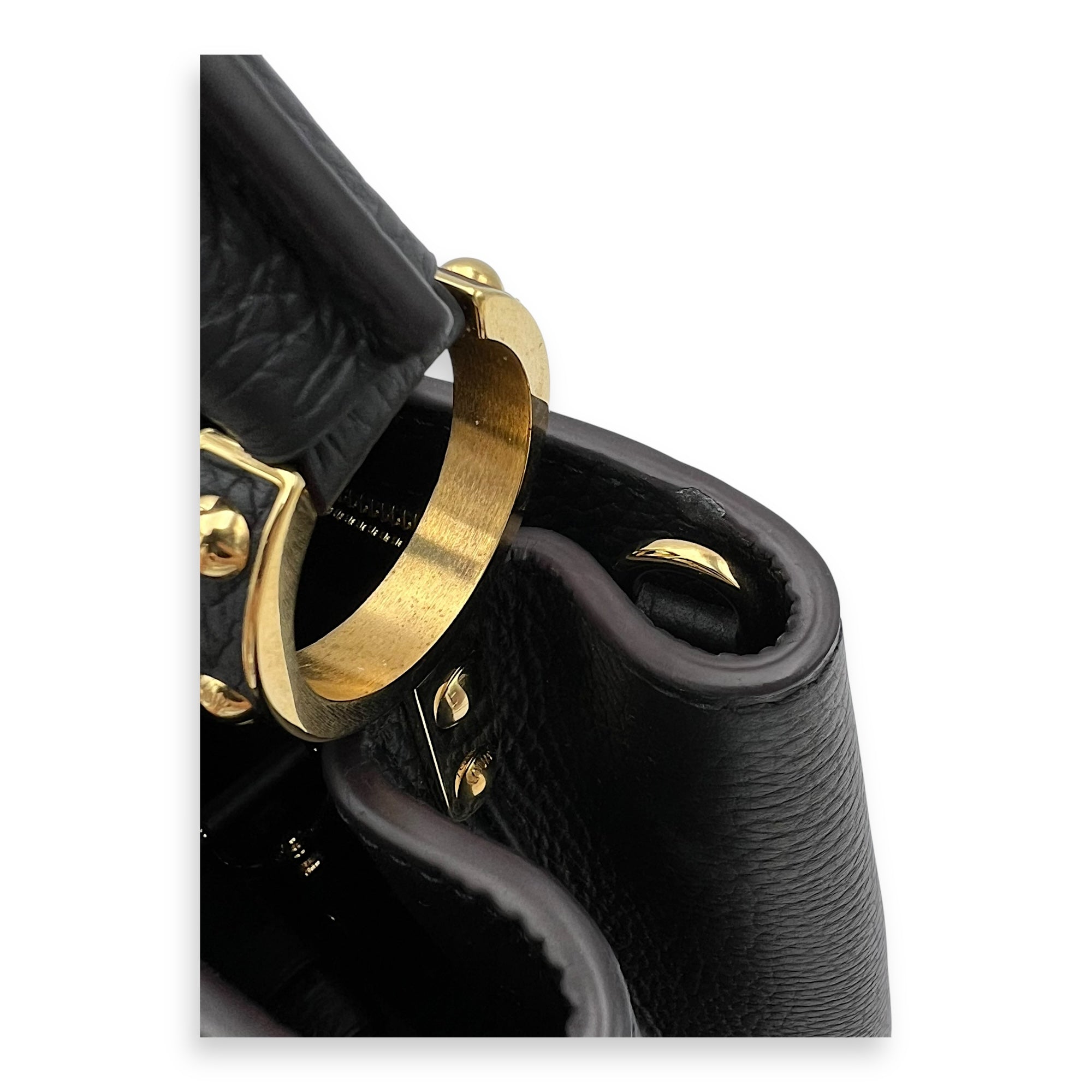 Louis Vuitton Capucines Top Handle Bag MM Black in Taurillon Leather, Gold hardware_9