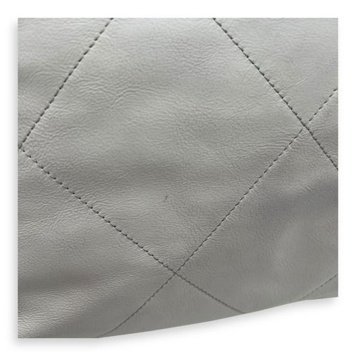 Chanel 22 Tote Tote Bag Small White in Calfskin, Silver hardware_8