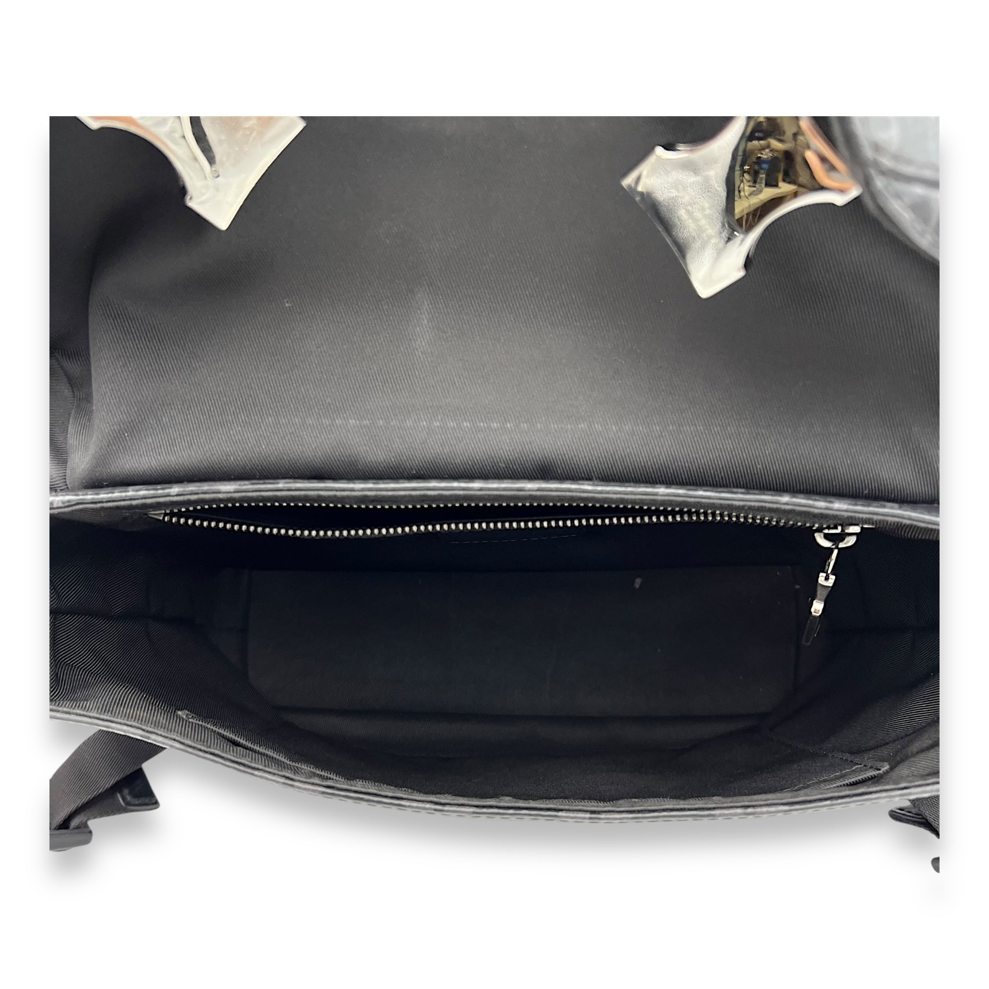 Louis Vuitton Voyager Messenger MM Black in Canvas, Silver hardware_6