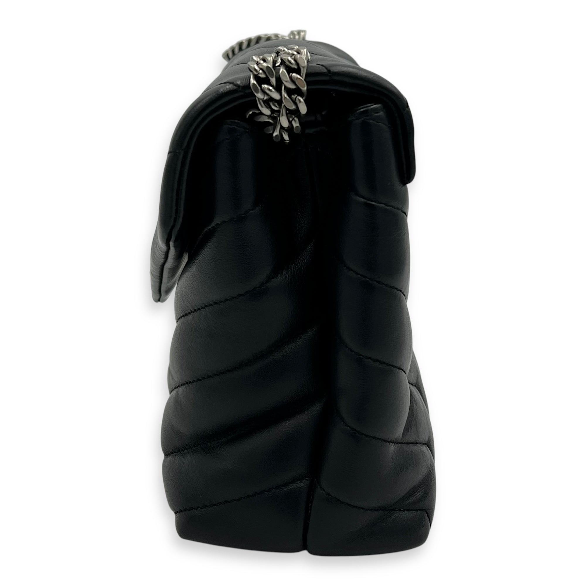 Saint Laurent Loulou Small Black Shoulder Bag in Calfskin, Silver hardware_4