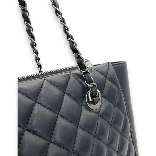 CC Charm Shopping Quilted Black Tote Bag in Lambskin, Ruthenium hardware