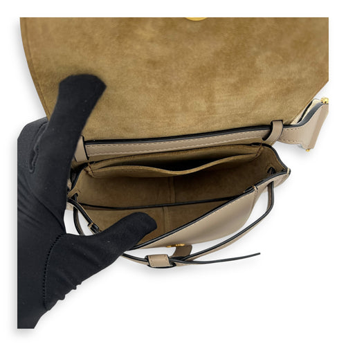 Loewe Gate Dual Beige Crossbody Bag in Calfskin, Gold hardware_6