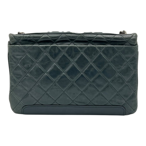 Chanel CC Crossbody Bag Green in Calfskin, Ruthenium hardware_2