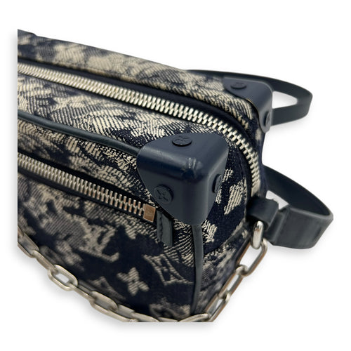 Louis Vuitton Soft Trunk Shoulder Bag Blue in Denim, Silver hardware_9