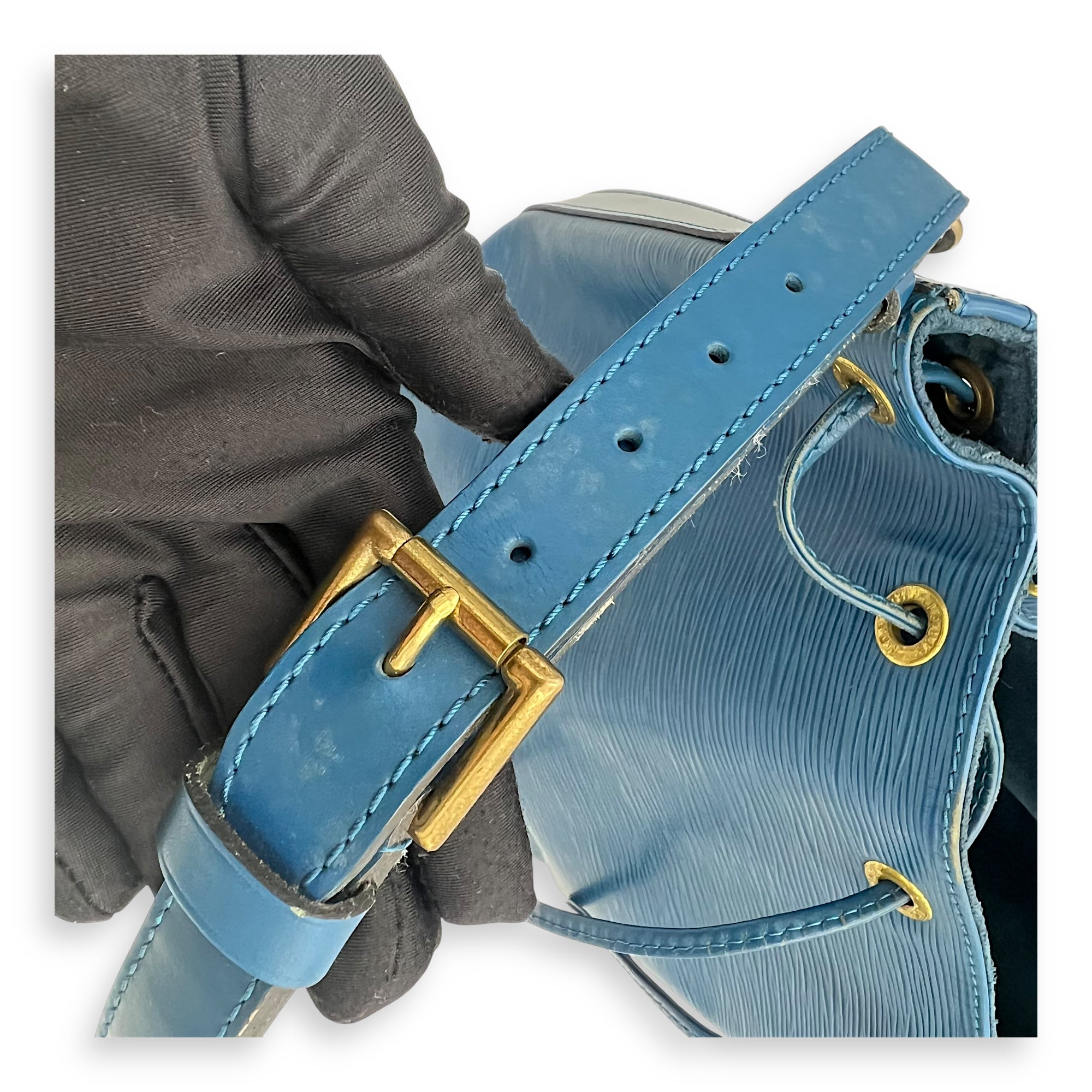 Louis Vuitton Noe Bucket Bag Blue in Epi Leather, Gold hardware_14