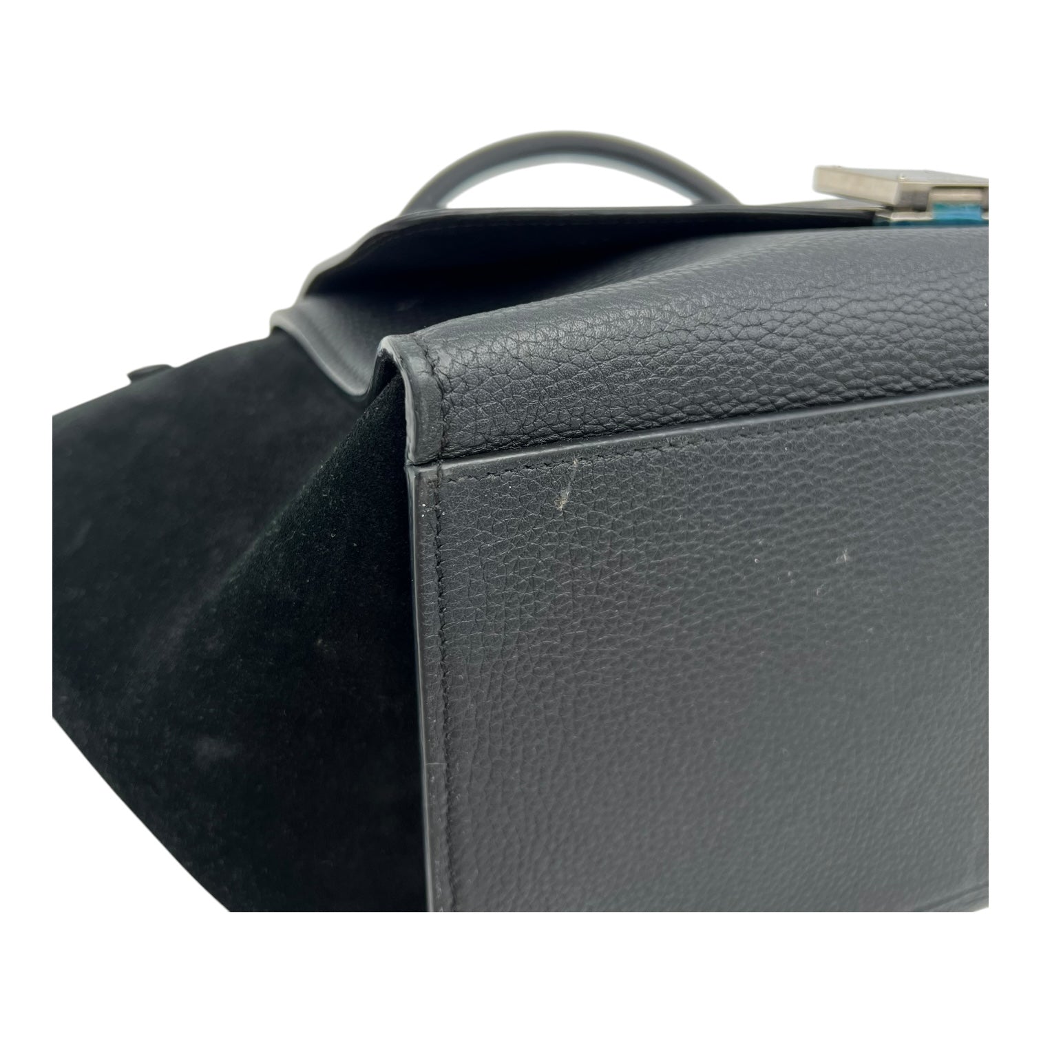 Celine Trapeze Small Black Shoulder Bag in Calfskin, Silver hardware_17