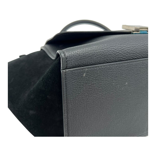 Celine Trapeze Small Black Shoulder Bag in Calfskin, Silver hardware_17