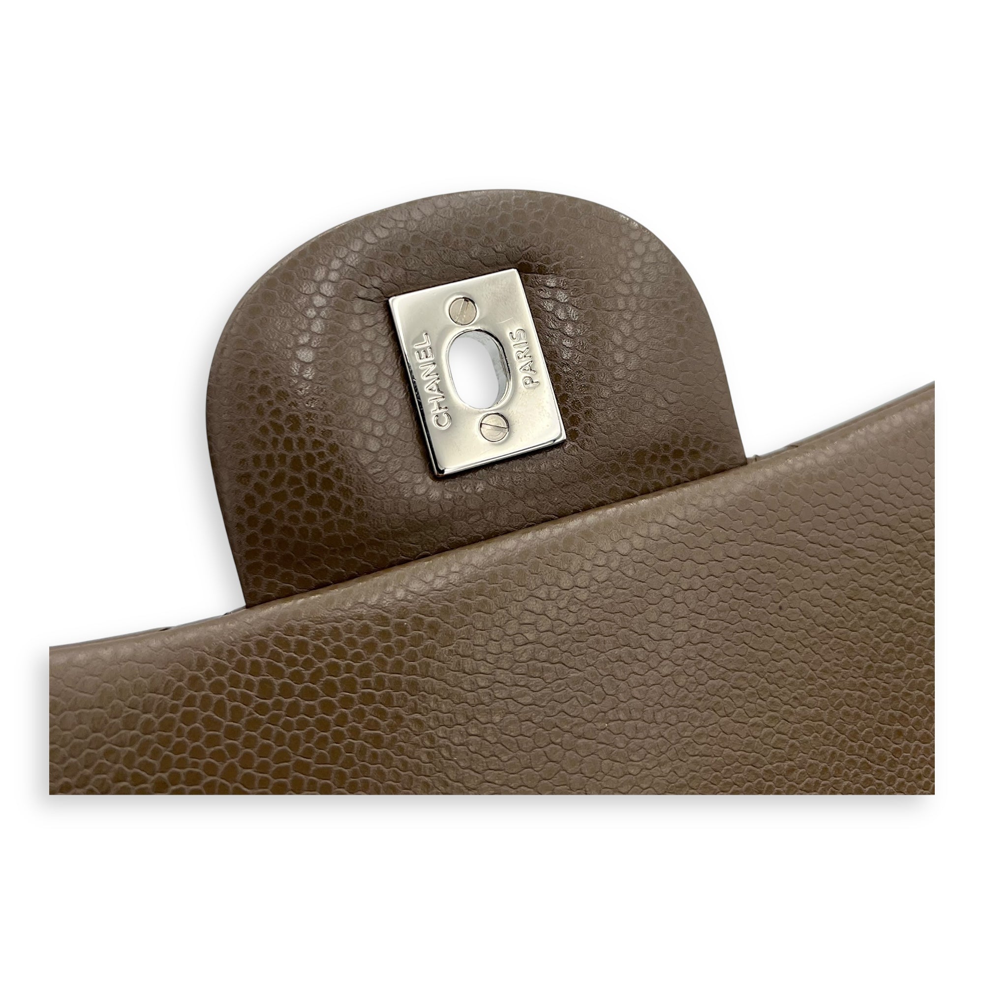Chanel Classic Shoulder Bag Maxi Green in Caviar Leather, Silver hardware_8
