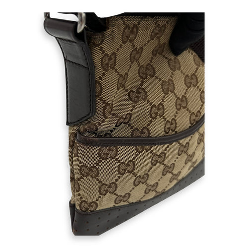 Gucci GG Crossbody Bag Brown in Canvas, Silver hardware_11