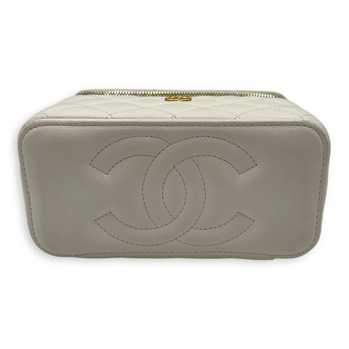 Chanel Pearl Crush Vanity Bag White in Lambskin, Gold hardware_5