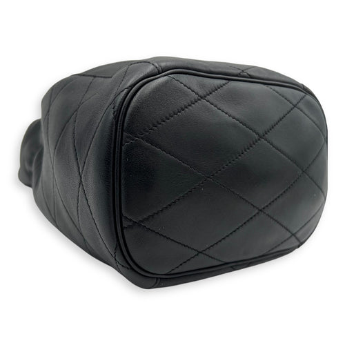 Saint Laurent Le Mallion Bucket Bag Black in Lambskin, Gold hardware_7