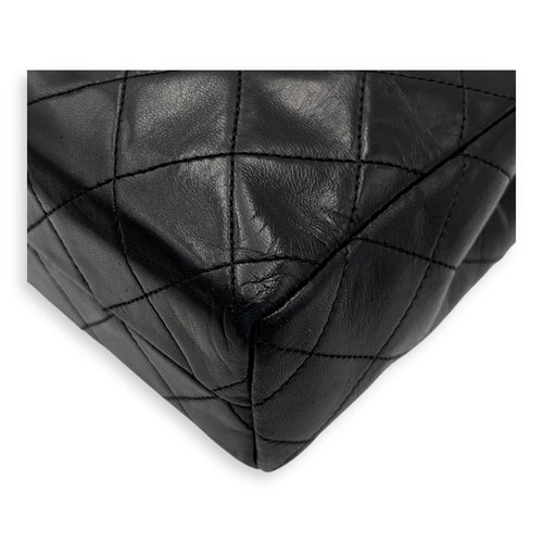 Chanel Vintage Shoulder Bag Black in Lambskin, Gold hardware_9