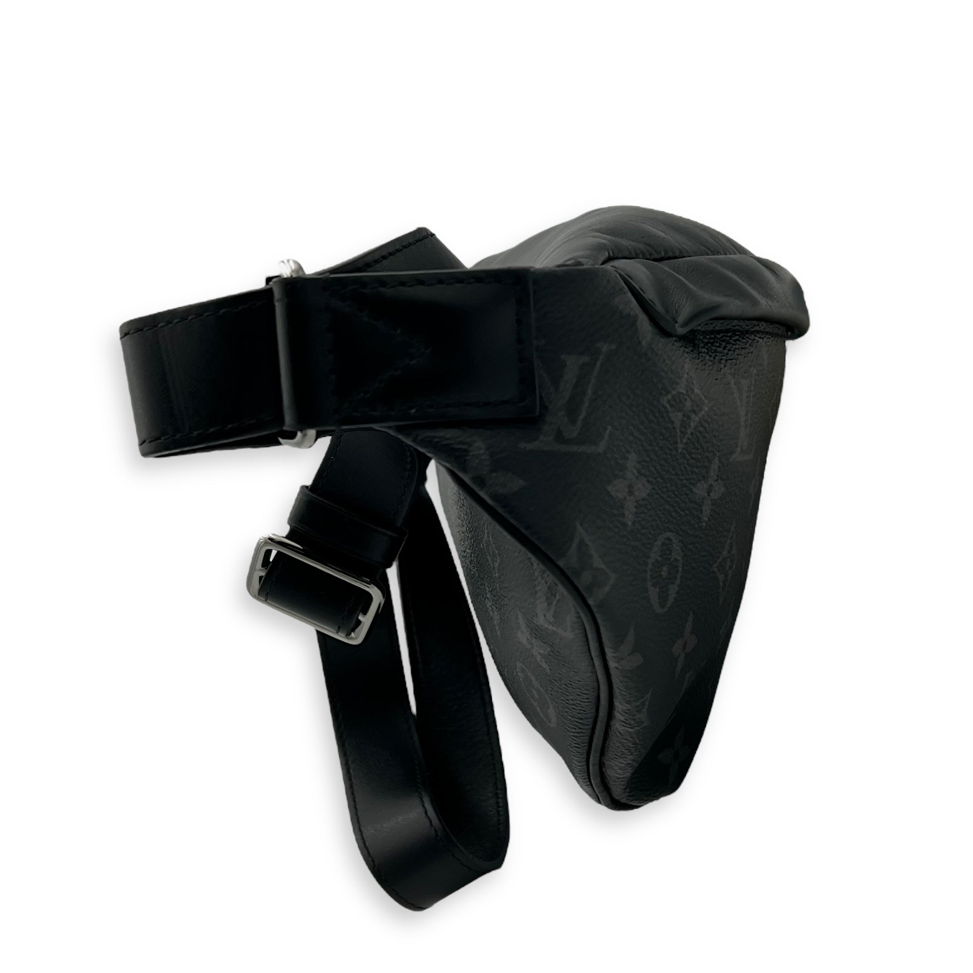 Louis Vuitton Discovery Belt Bag Eclipse in Monogram Coated Canvas, Silver hardware_4