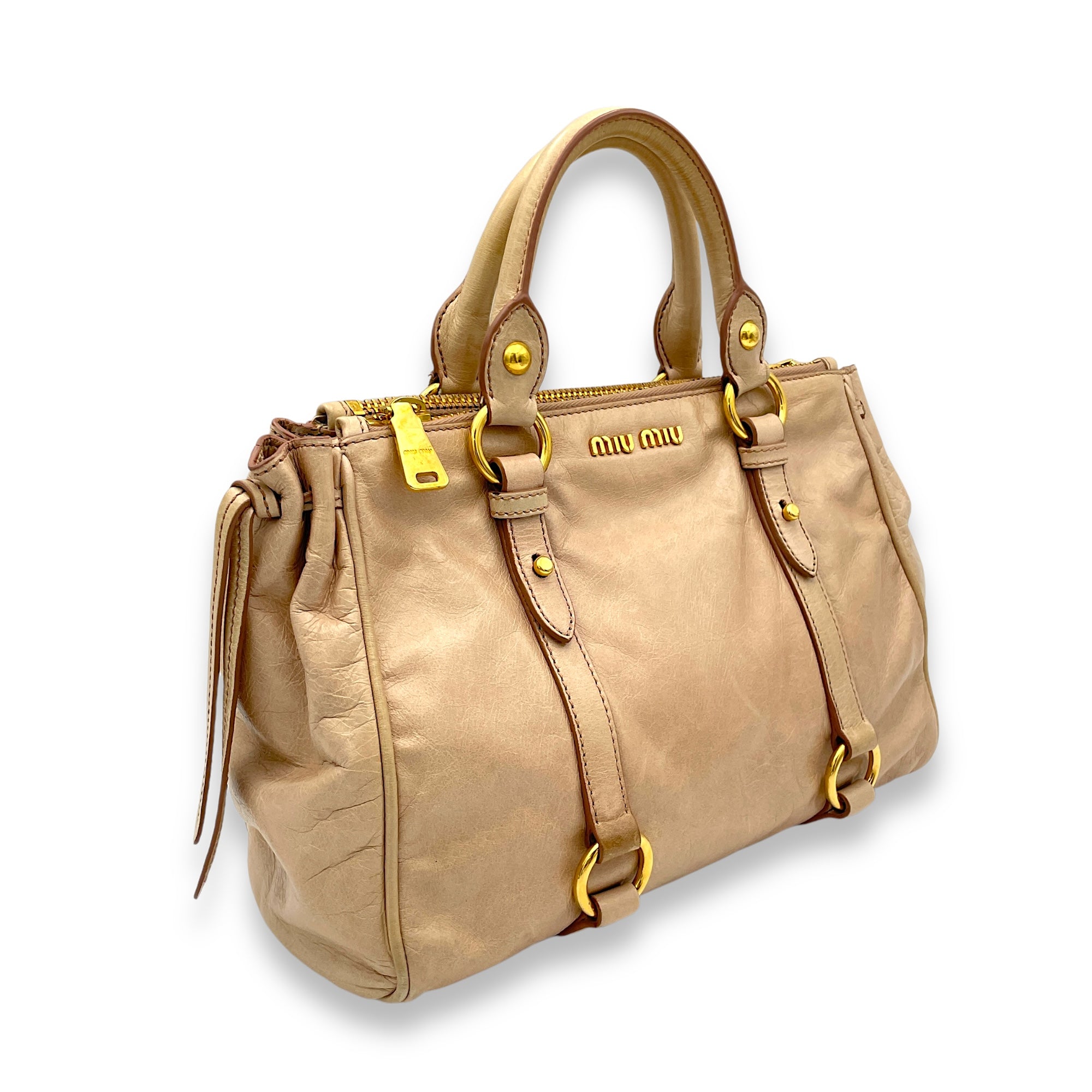 Vitello Shine Top Handle Bag Beige in Distressed Leather, Gold hardware