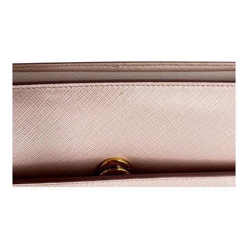 Salvatore Ferragamo Vara Bow Shoulder Bag Pink in Calfskin, Gold hardware_7