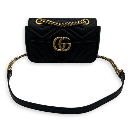 Gucci GG Marmont Shoulder Bag Black in Calfskin, Gold hardware_10