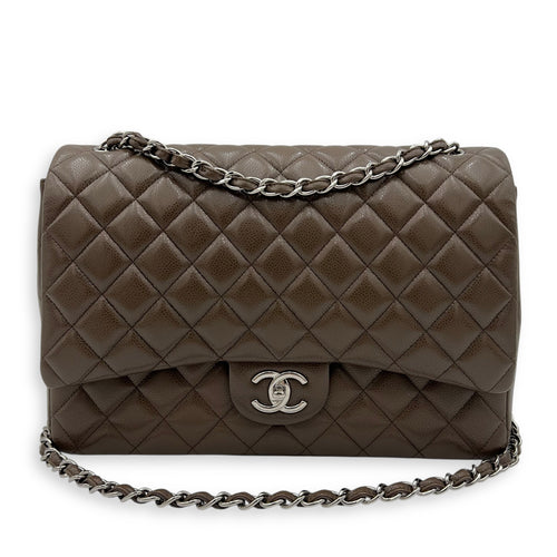 Chanel Classic Shoulder Bag Maxi Green in Caviar Leather, Silver hardware_9