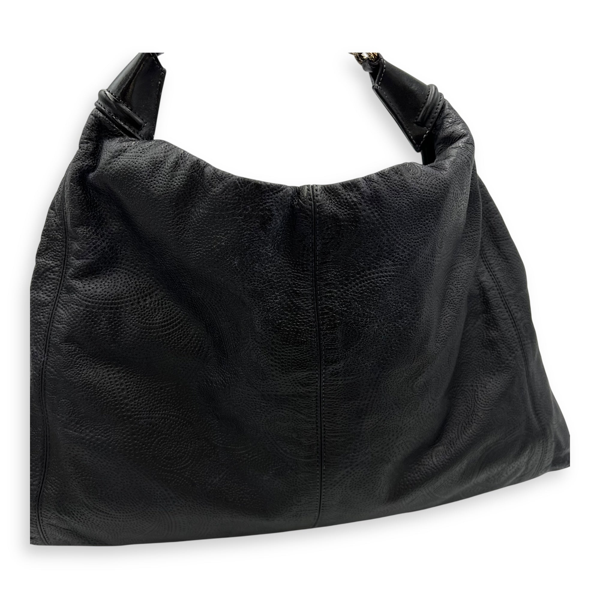 Chanel Paris- Moscow 2009 Black Shoulder Bag in Calfskin, Gold hardware_13
