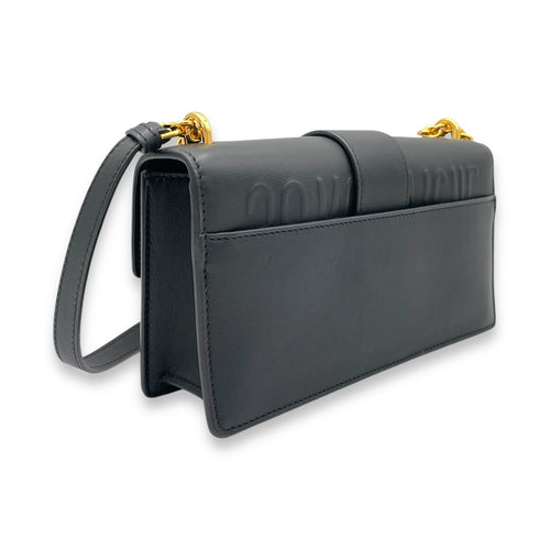 30 Montaigne Shoulder Bag East West Black in Calfskin, Gold hardware