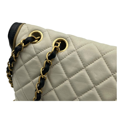 Others Shoulder Bag White in Calfskin, Gold hardware