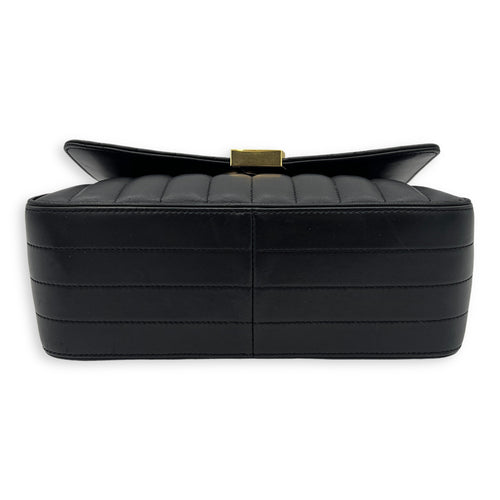 Vicky Shoulder Bag Black in Calfskin, Gold hardware