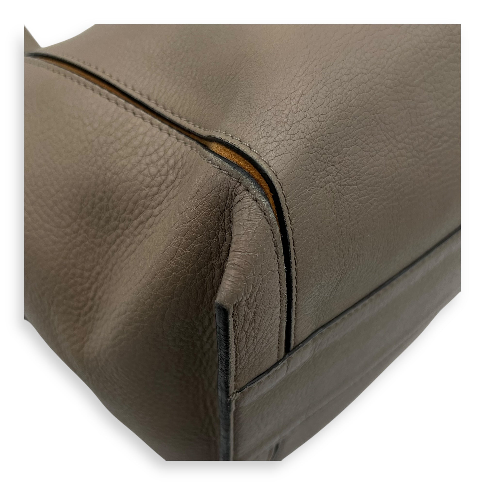 Chloé Milo Tote Bag Beige in Calfskin_9