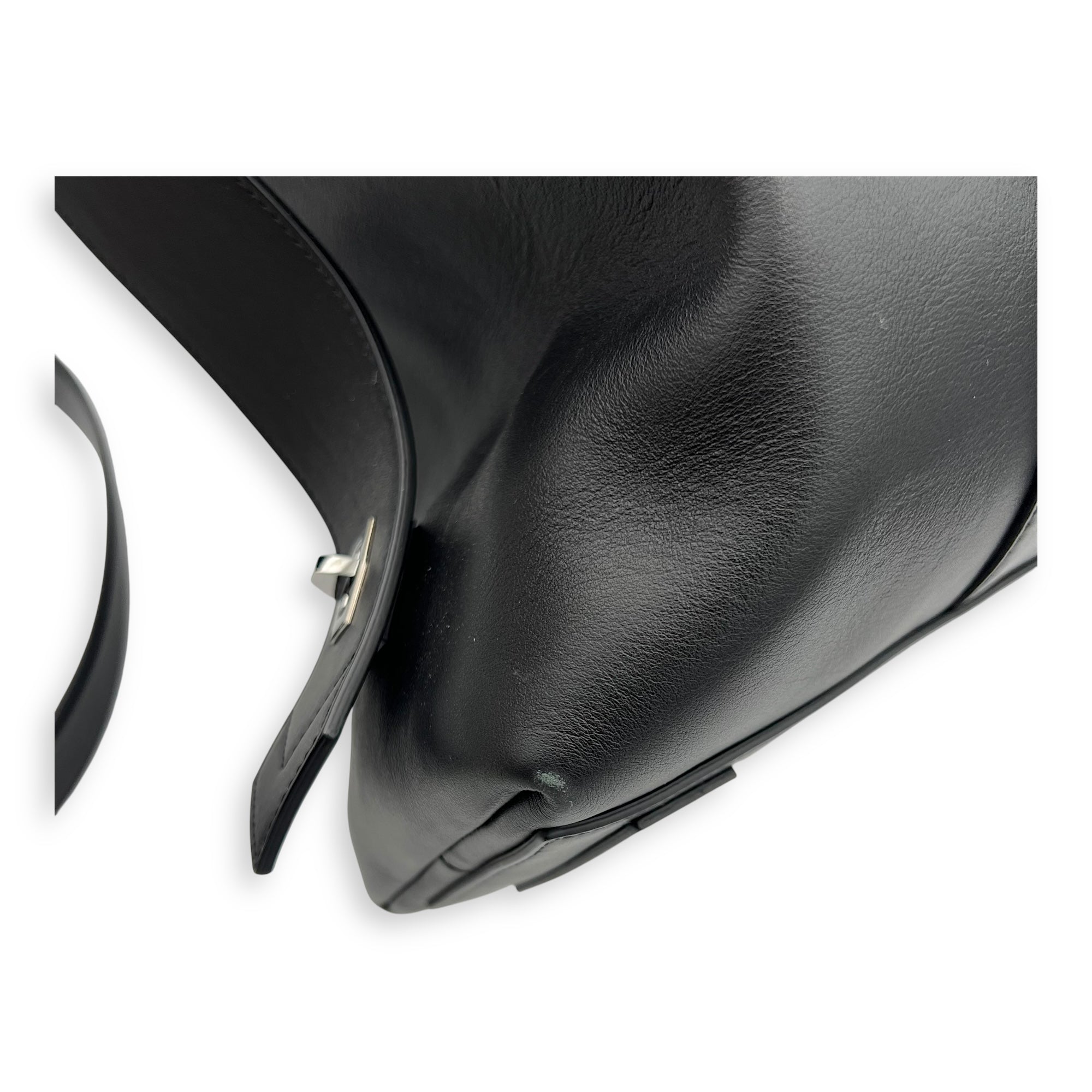 Givenchy Antigona Maxi Black Duffle Bag in Calfskin, Silver hardware_11