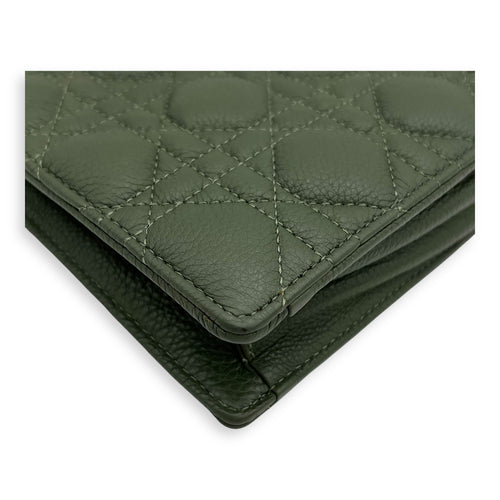 Christian Dior Caro Pouch with chain Green in Calfskin, Gold hardware_8