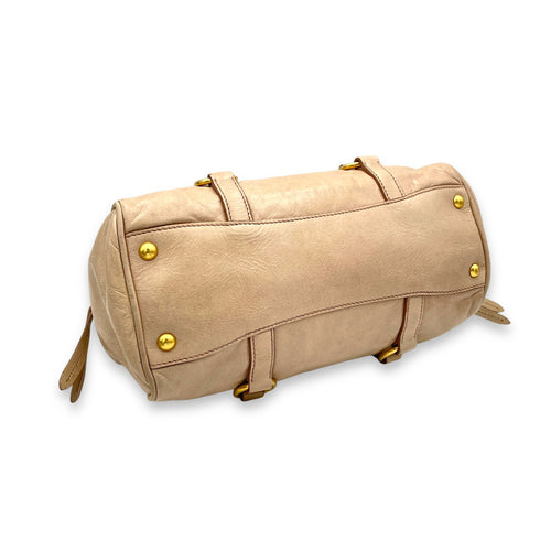 Vitello Shine Top Handle Bag Beige in Distressed Leather, Gold hardware