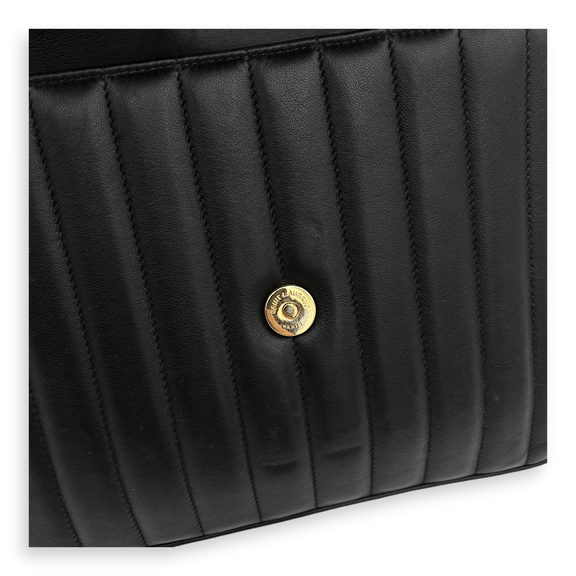 Vicky Shoulder Bag Black in Calfskin, Gold hardware