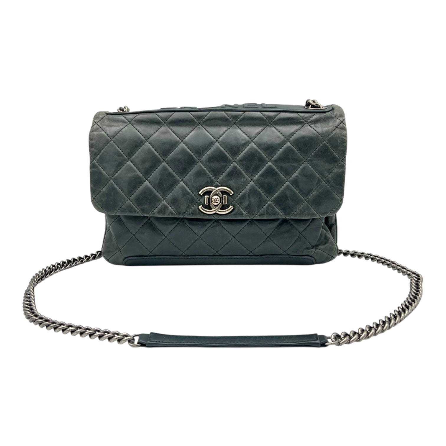 Chanel CC Crossbody Bag Green in Calfskin, Ruthenium hardware_9